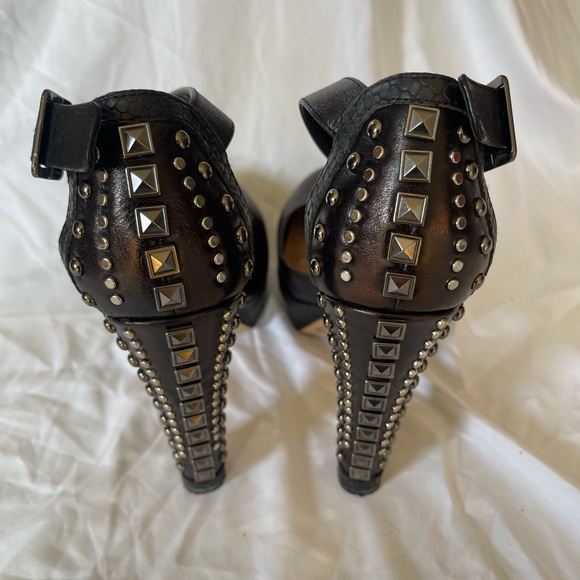 Vince Camuto black ankle strap studded platform heels - Picture 2 of 4